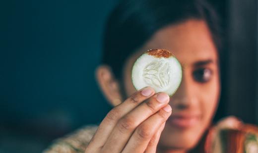 ¿Cómo ayuda el pepino en tu piel?